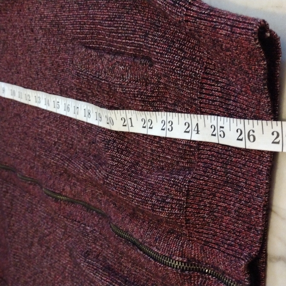 Express sweater. - Picture 8 of 9